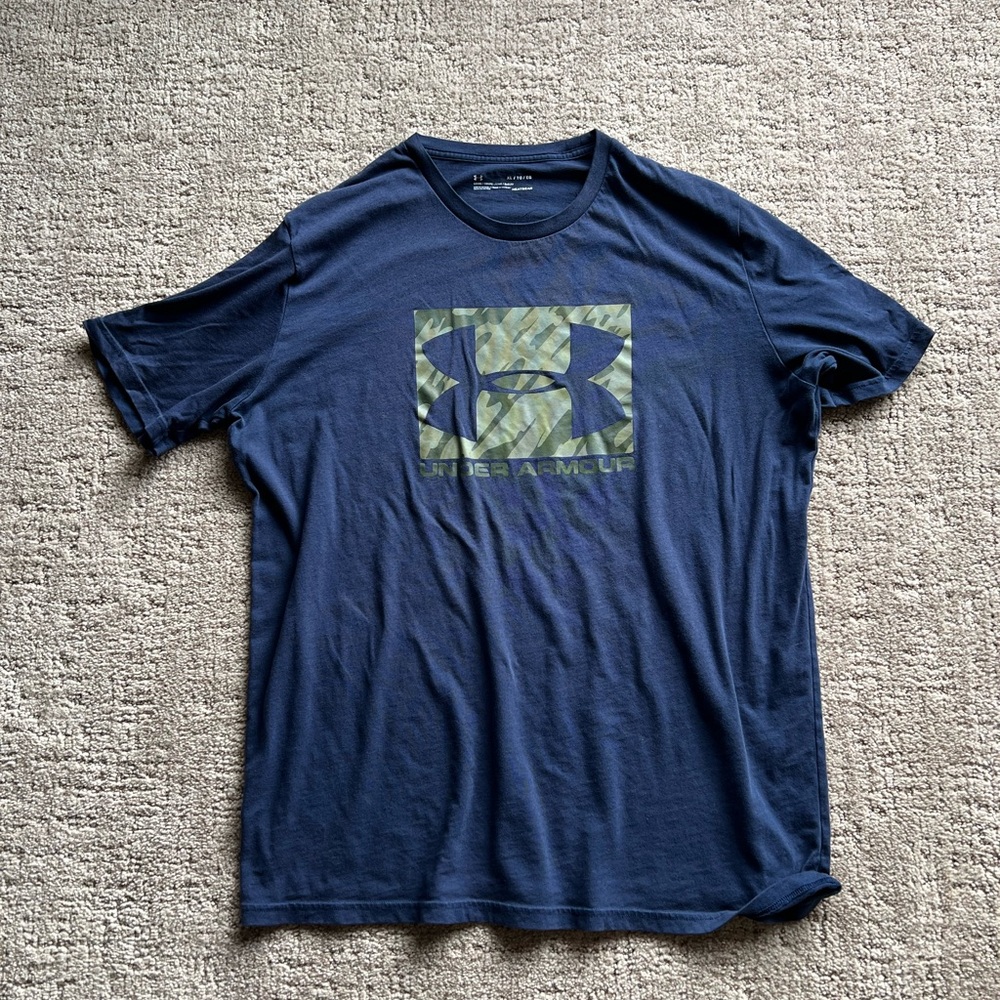 Under Armour heat gear T shirt XL